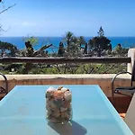 Vista Bahia Sea View *